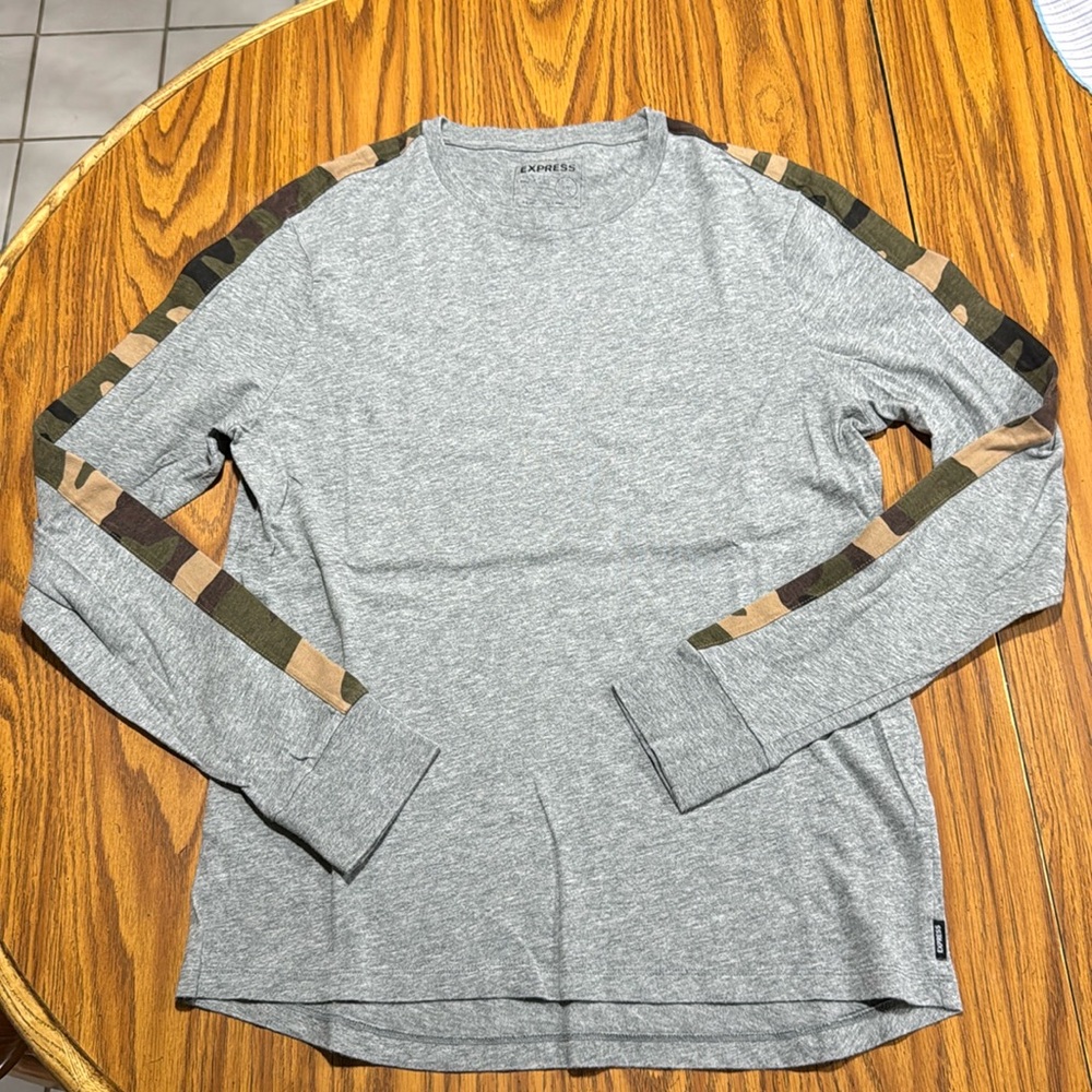 Mens Express Small Long Sleeve with Camo